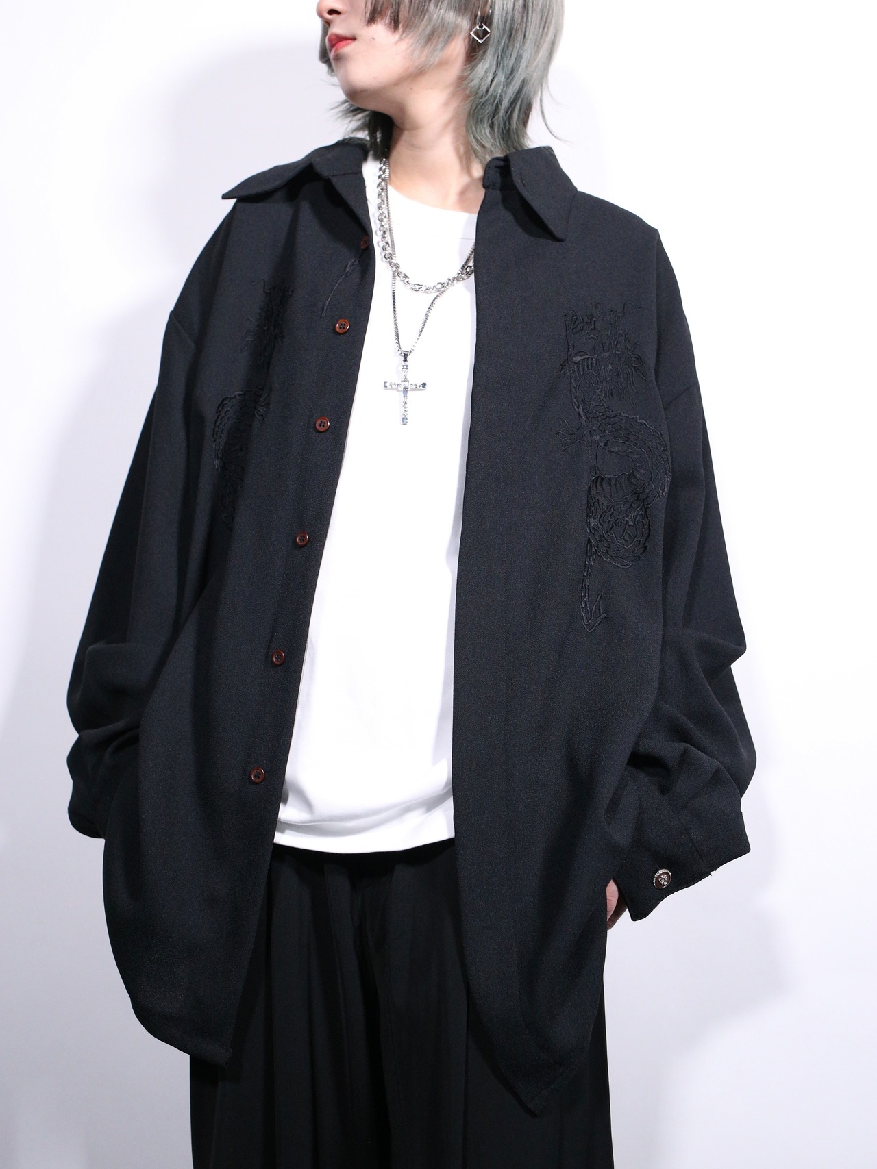龍 embroidery oversize shirt - 1
