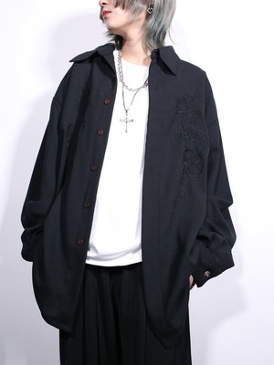 龍 embroidery oversize shirt