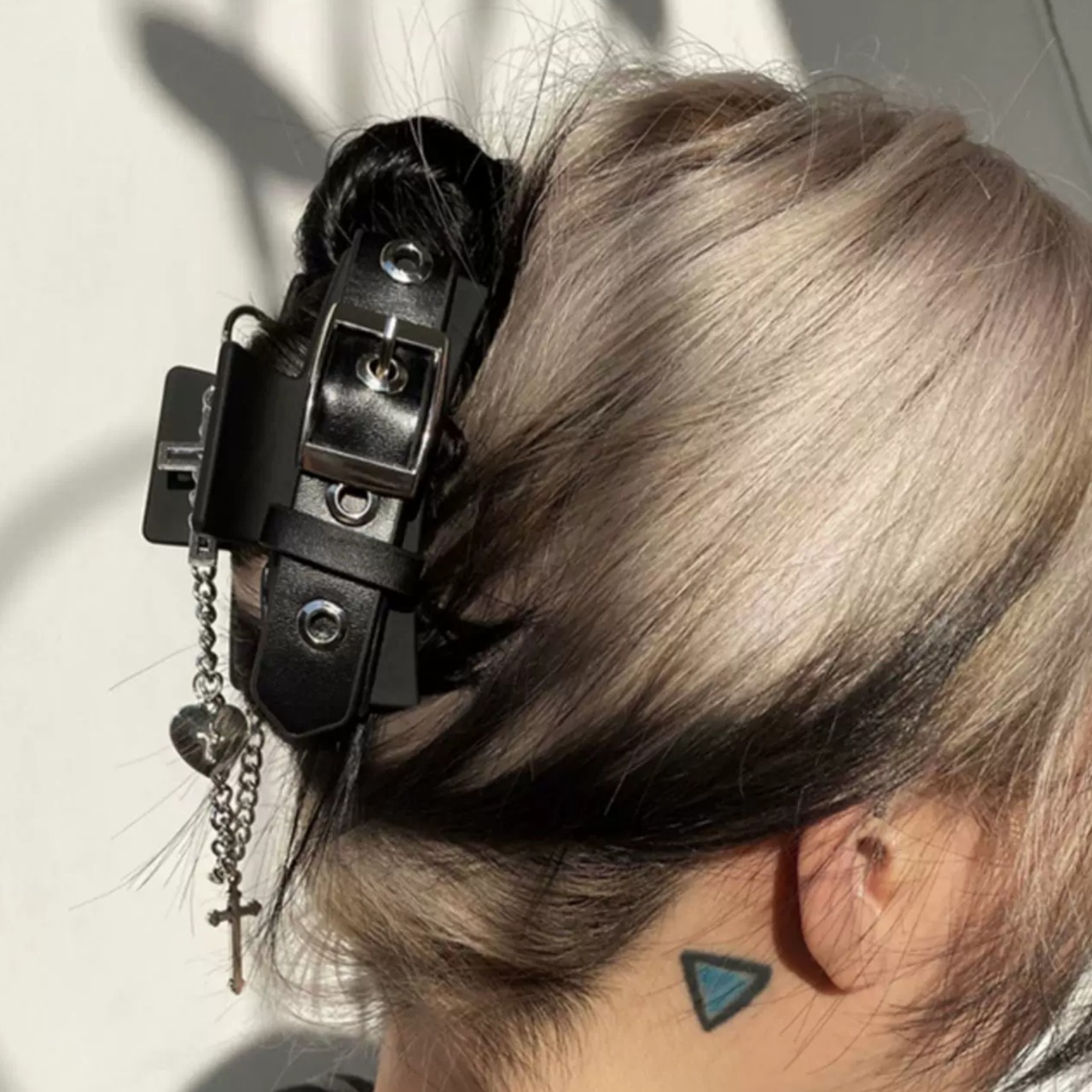 Hair clip with a tassel pendant (ME491)