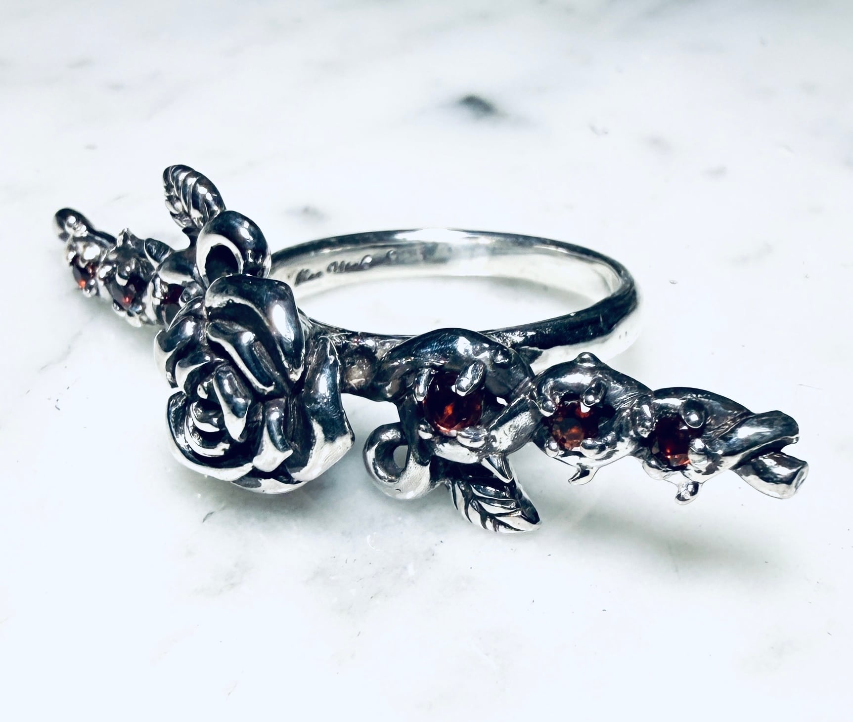 Elan Vital by BLUE ROSE KIYO | BLUE ROSE