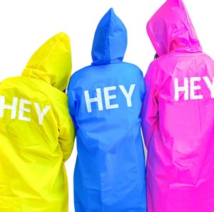 レインコート（フェスやレジャーに大活躍！）　レイングッズ　ユニセックス　カラーレインコート