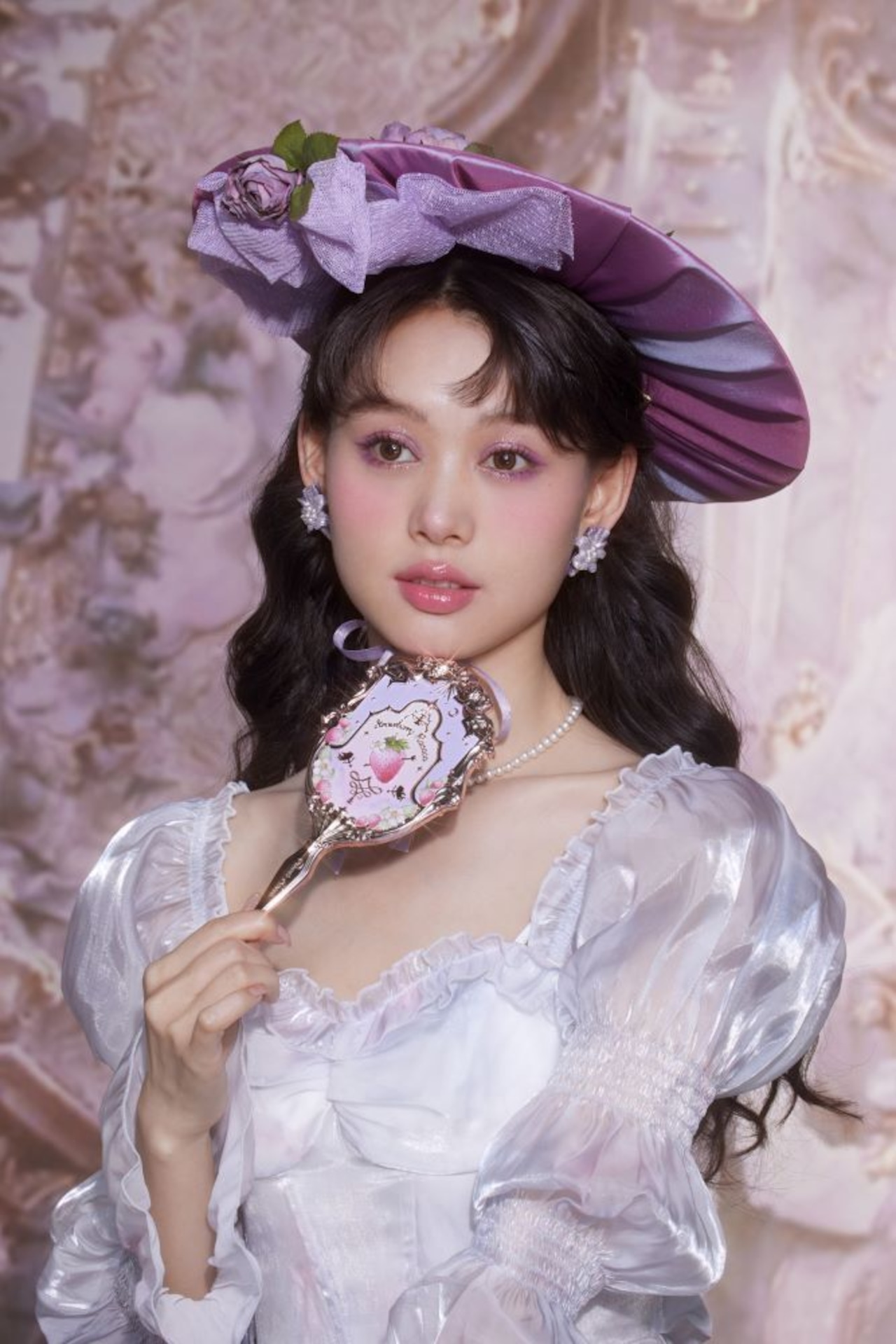 フラワーノーズストロベリーロココシリーズ ハンドミラー