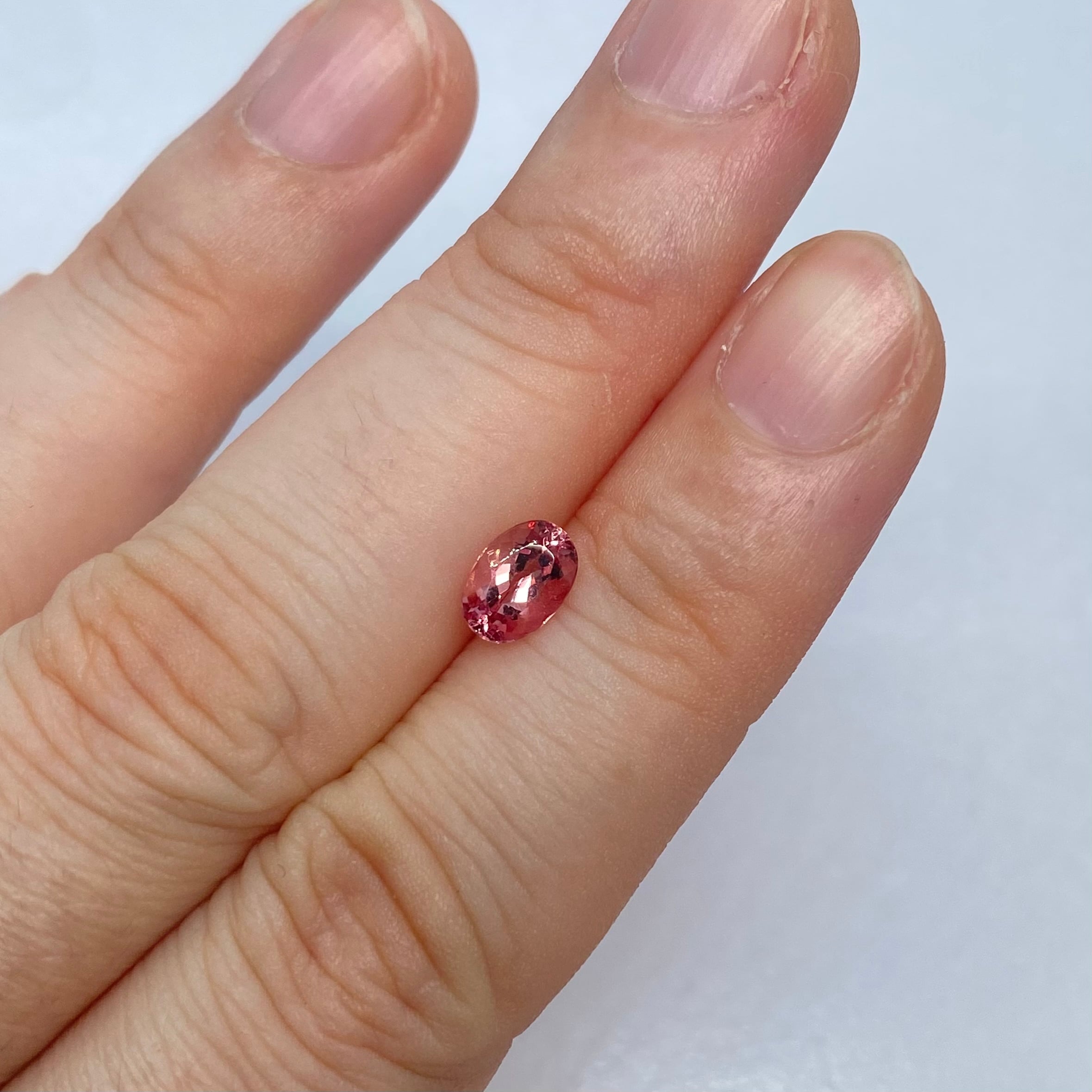 珍しいシェリーピンクのインペリアルトパーズ