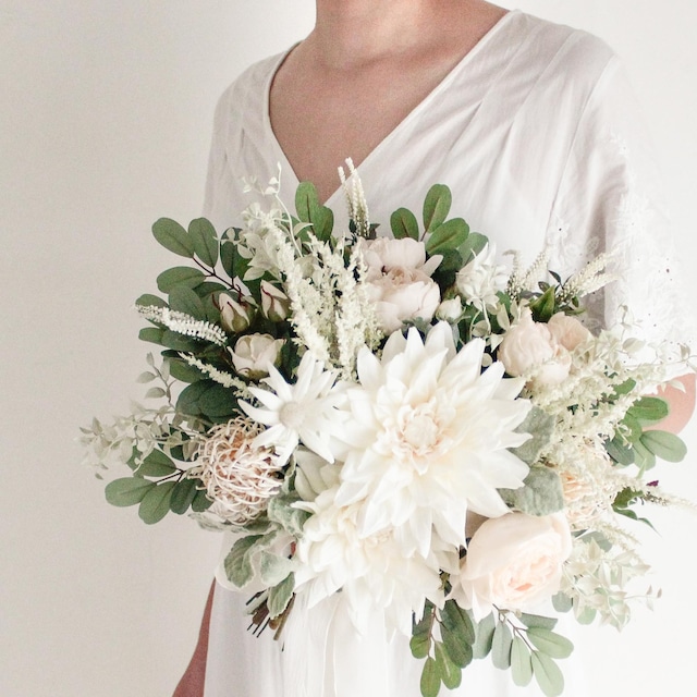 White dahlia Bouquet＆Boutonniere