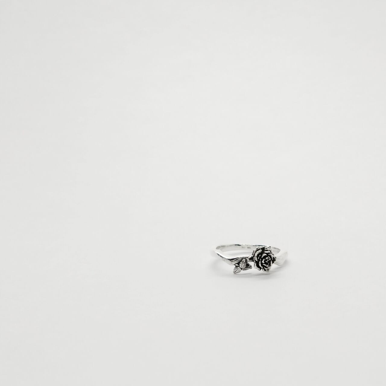 『一輪の薔薇』