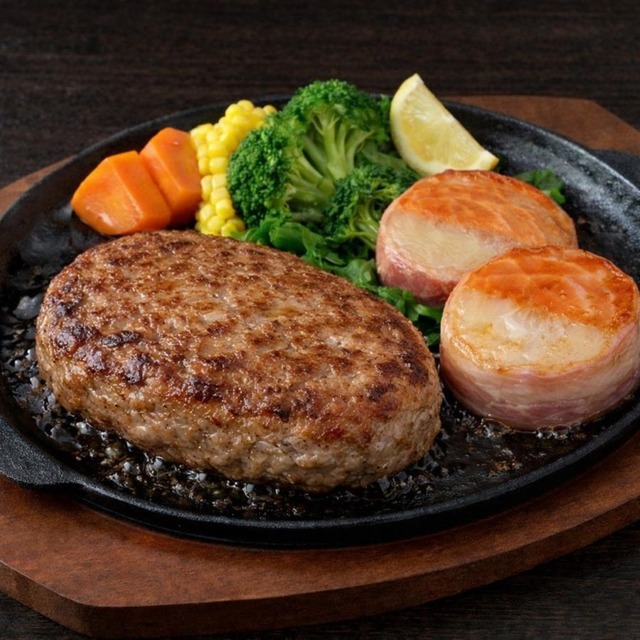 宗谷岬牧場ハンバーグ・(帆立・鮭ハーフ＆ハーフ）ステーキセット 計2パック