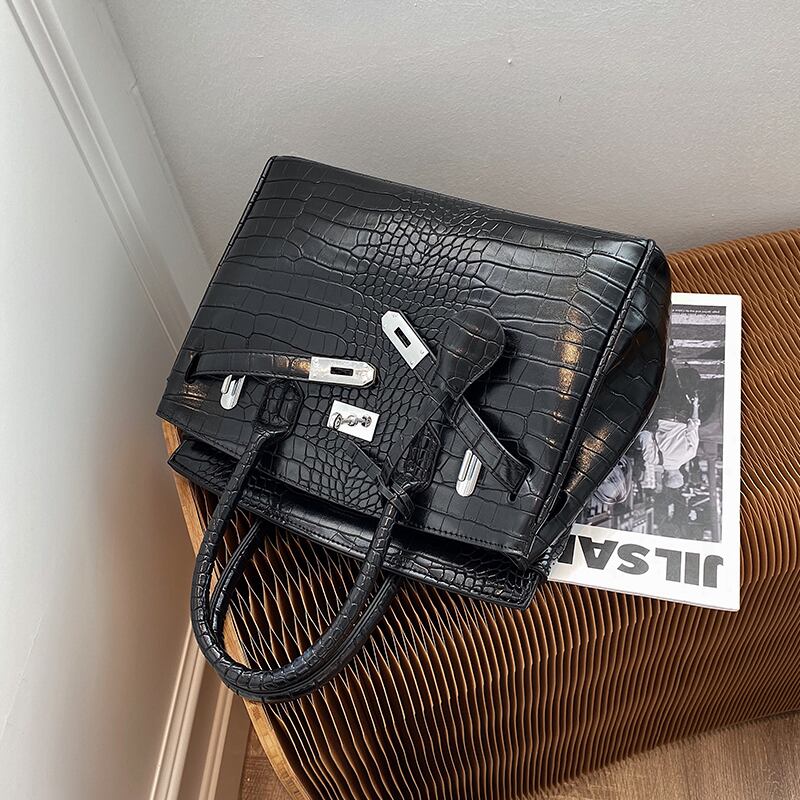 オータムウィンター 秋物 冬物 メッセンジャーバッグ 手作りハンドバック59543408628