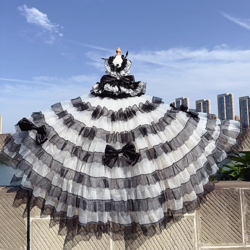 予約(海外ハンドメイド)【№B5913‐L】モノトーン フラワードッド ロングドレス(2way)