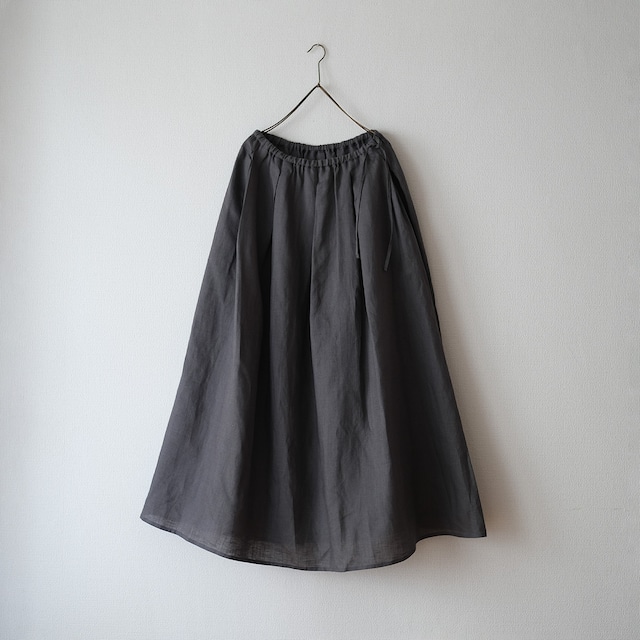 Lithuanian linen tuck gather skirt／new light weight linen〈charcoal gray〉