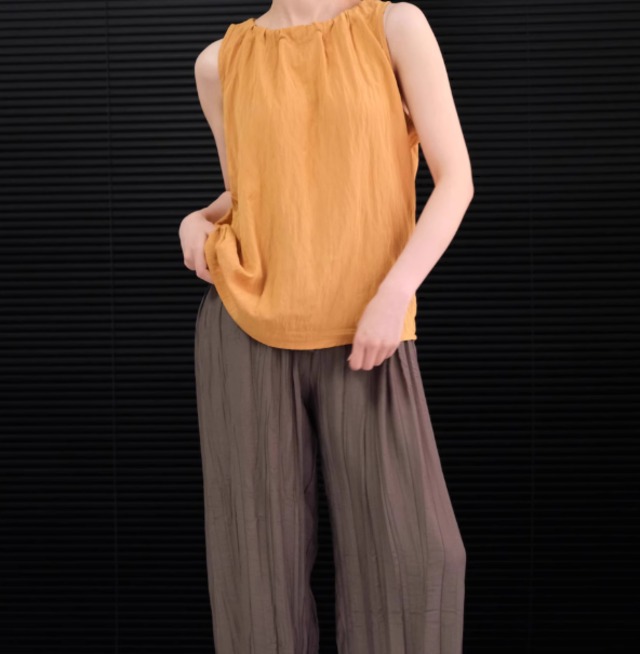 レディース トップス シャツ ブラウス 袖なし ノースリーブ ラウンドネック かわいい 大人可愛い シンプル カジュアル おしゃれ レトロ アジアン エスニック こなれ感 ラフ ガーリー 個性的 存在感 抜け感 ラブリー キュート ベーシック リラックス ボヘミアン 無地 春 夏 秋 ロングシーズン ママ デート お出かけ リゾート 海 ビーチ 公園 女子会 休日 ショッピング コンサート ライブ カフェ 楽ちん プチプラ 普段使い 着回し モテ 清楚 インスタ映え フリーサイズ オレンジ 春カラー