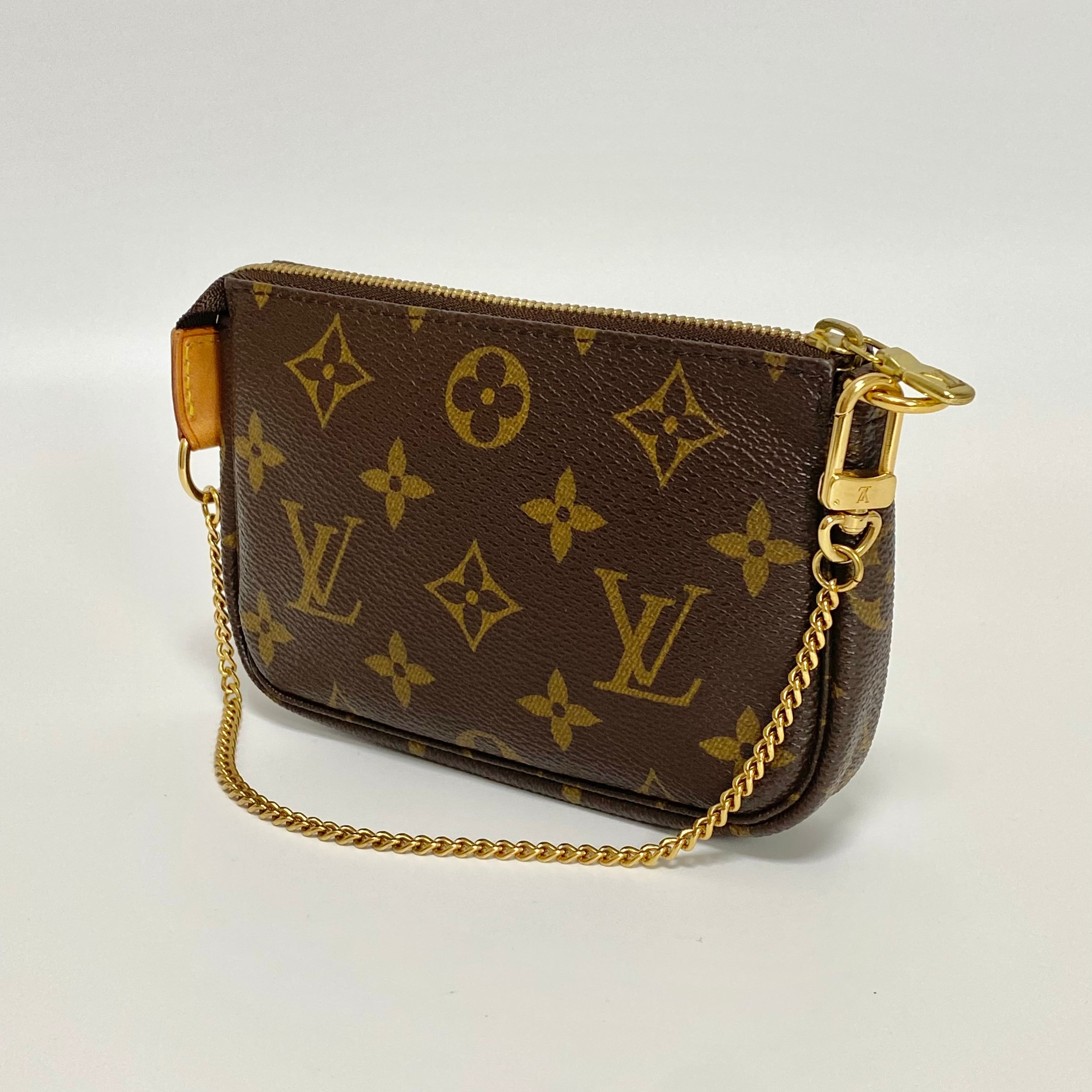 LOUIS VUITTON ルイ・ヴィトン モノグラム ミニ・ポシェット・アクセ 