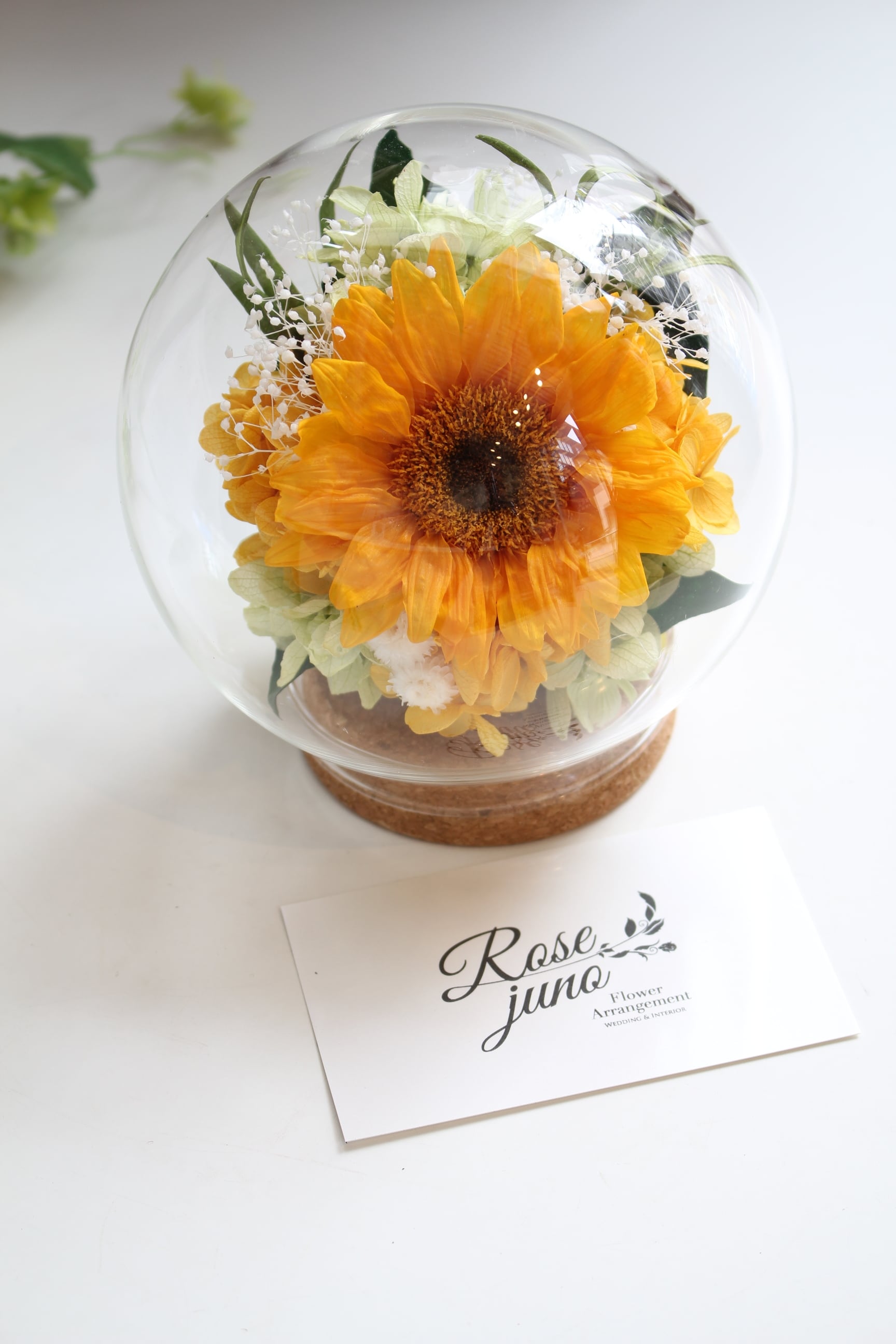 造花アレンジメント　黒バラ•ひまわり 造花アレンジメント 黒バラ•ひまわり