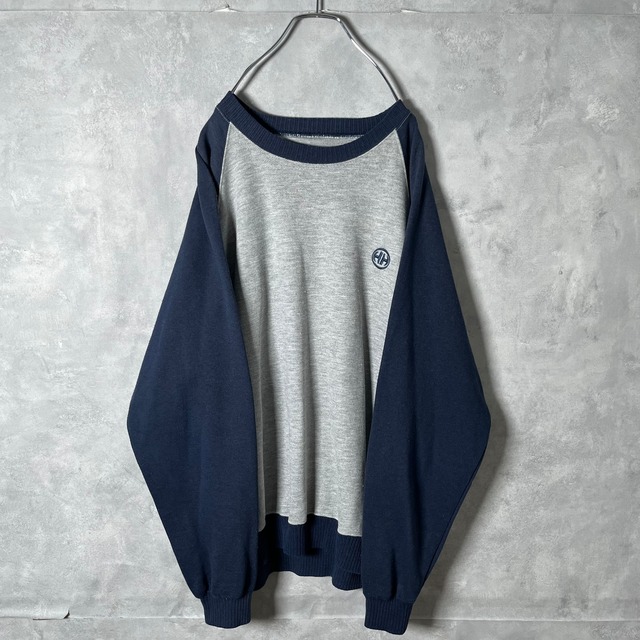 #6736 00s "Helly Hansen" logo embroidery raglan sweat