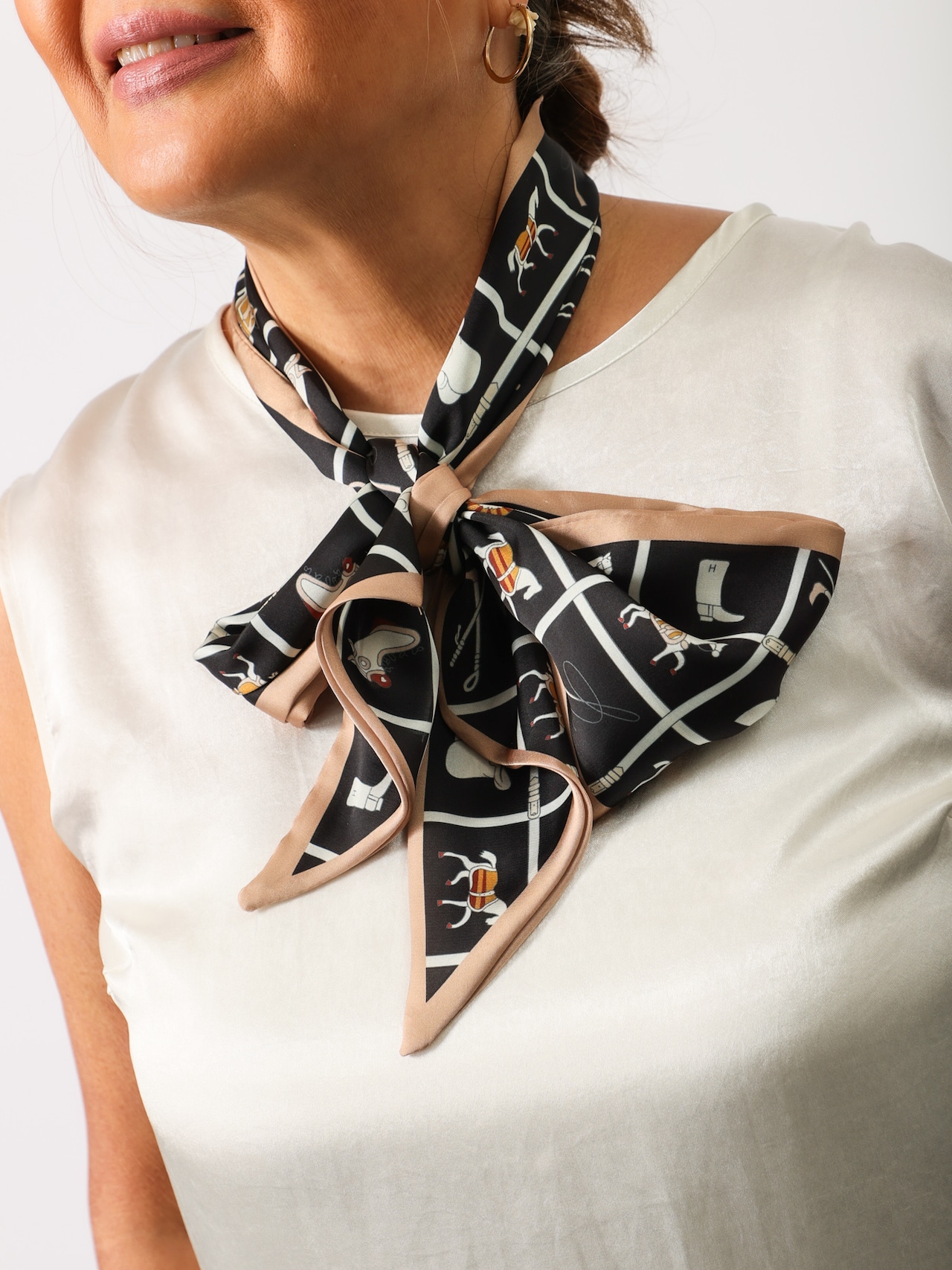 タイスカーフ(乗馬柄)