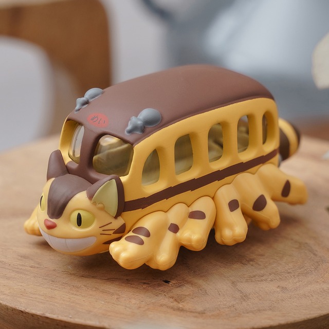 となりのトトロ　ドリームトミカ　ジブリがいっぱい01　ネコバス（2331）