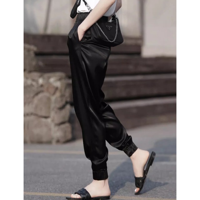 【サテンドレープストレートパンツ】P00681