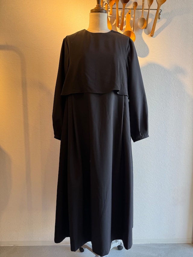 u n  c i n q  トロピカルレイヤードドレス