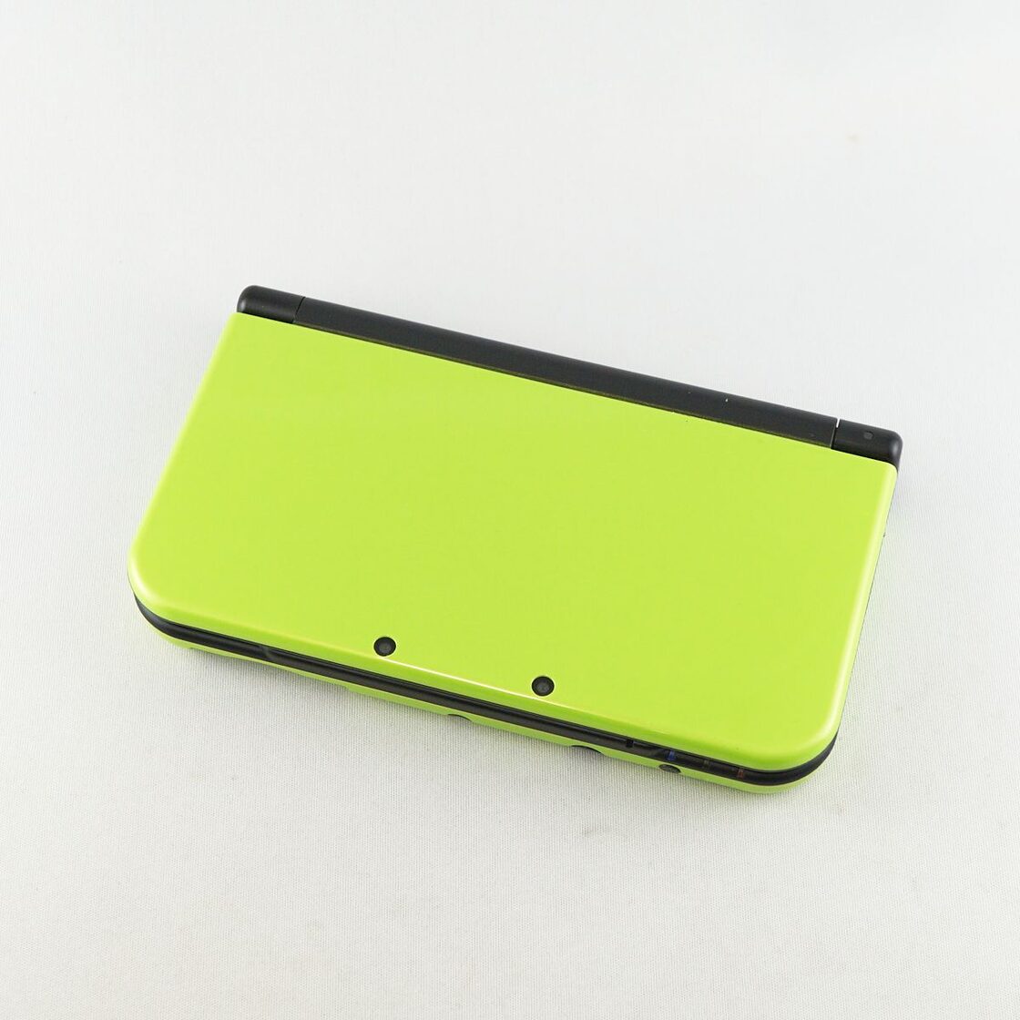 new ニンテンドー3DS LL ライムグリーン 充電コード付き（New 稼い 3DS 
