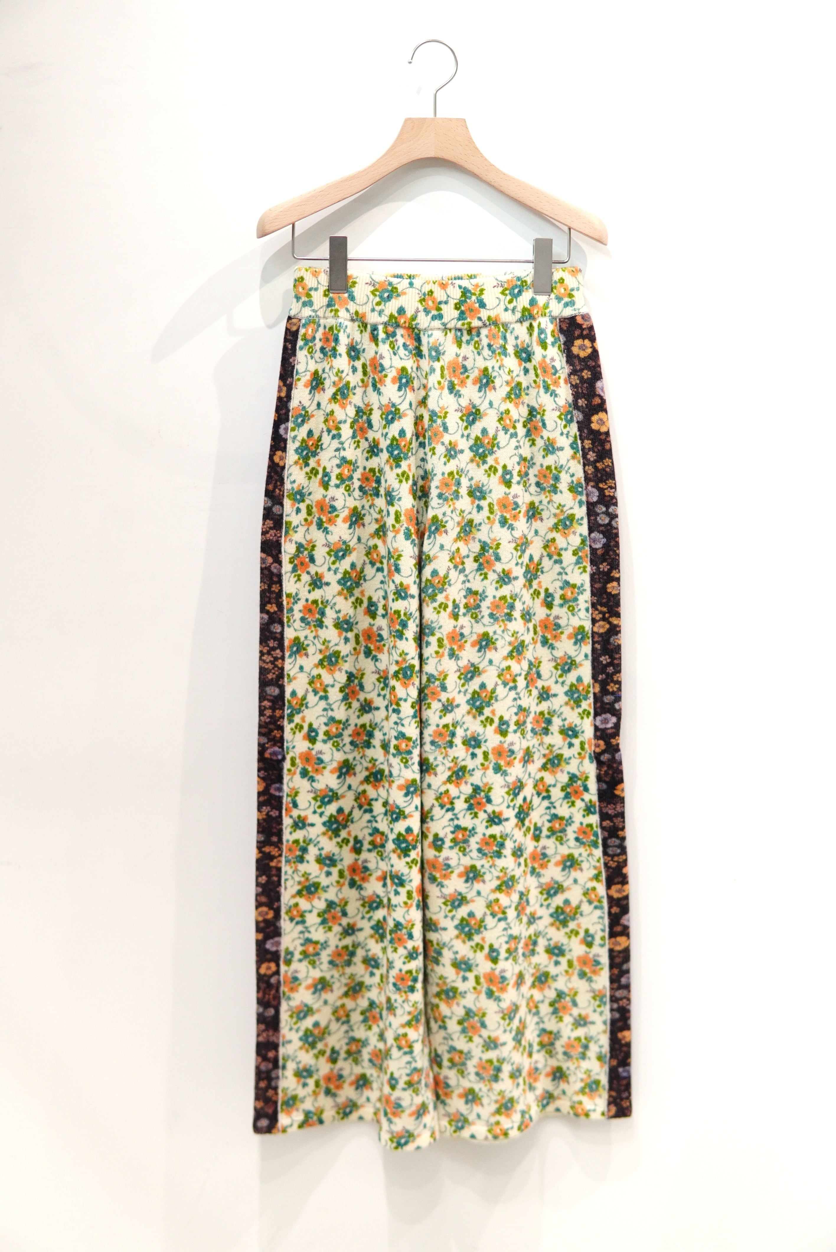 OPEN SESAME CLUB / Floral Pattern Pants