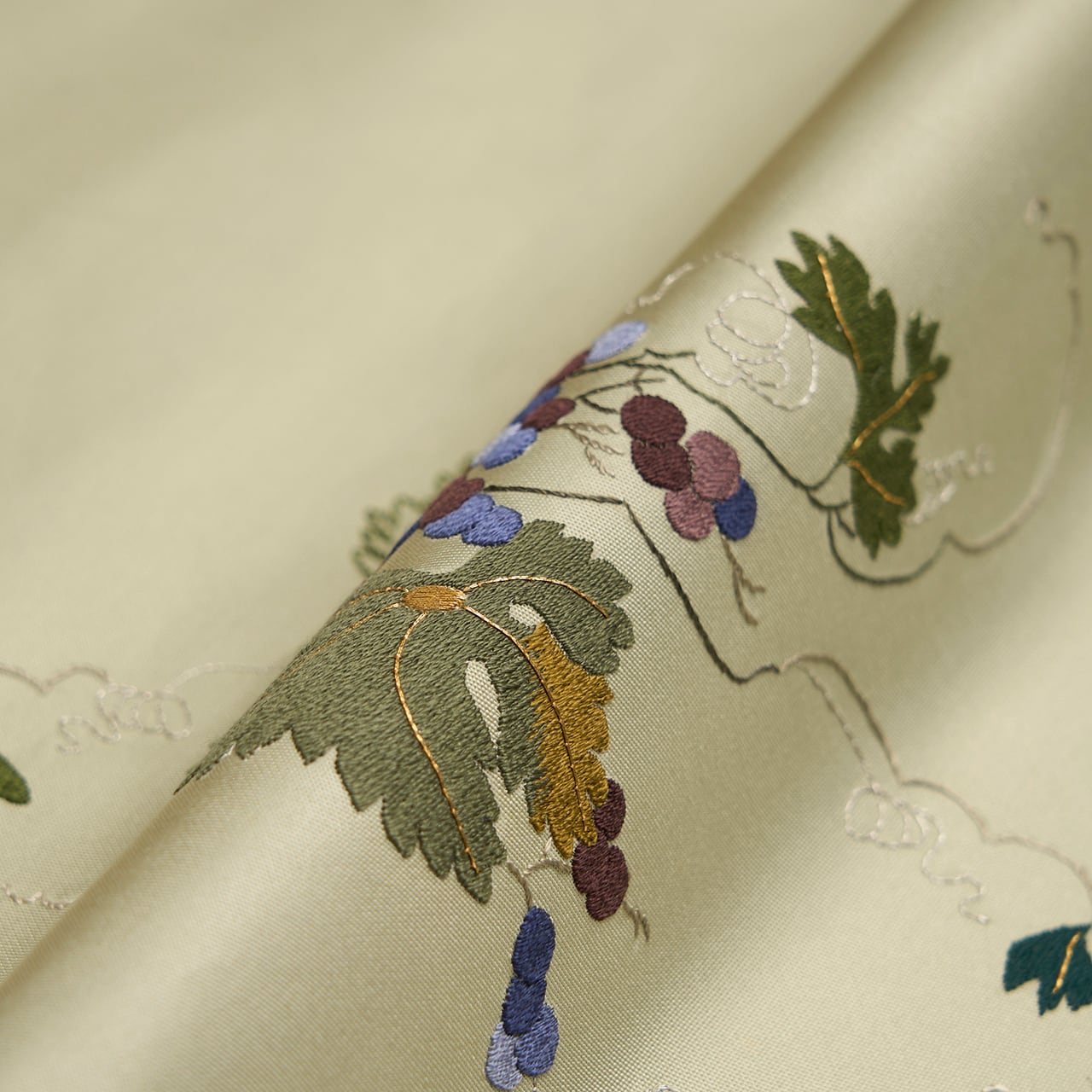 葡萄蔓模様 手刺繍名古屋帯【中古】 | かわの屋