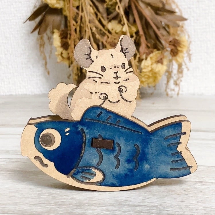 鯉のぼりとチンチラさんの置物