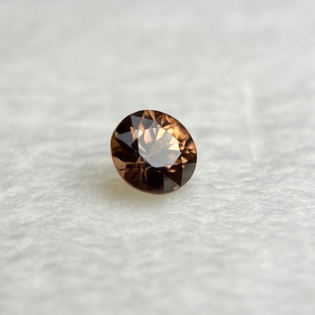 ジルコン 0.672ct ブラウン 簡易ソーティング付き No.128
