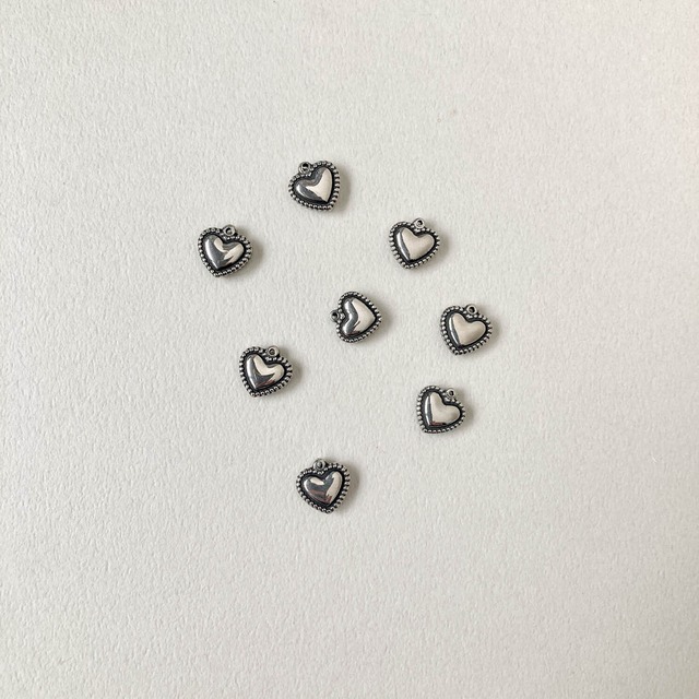 つぶつぶフチのハート ステンレスチャームS（11mm）