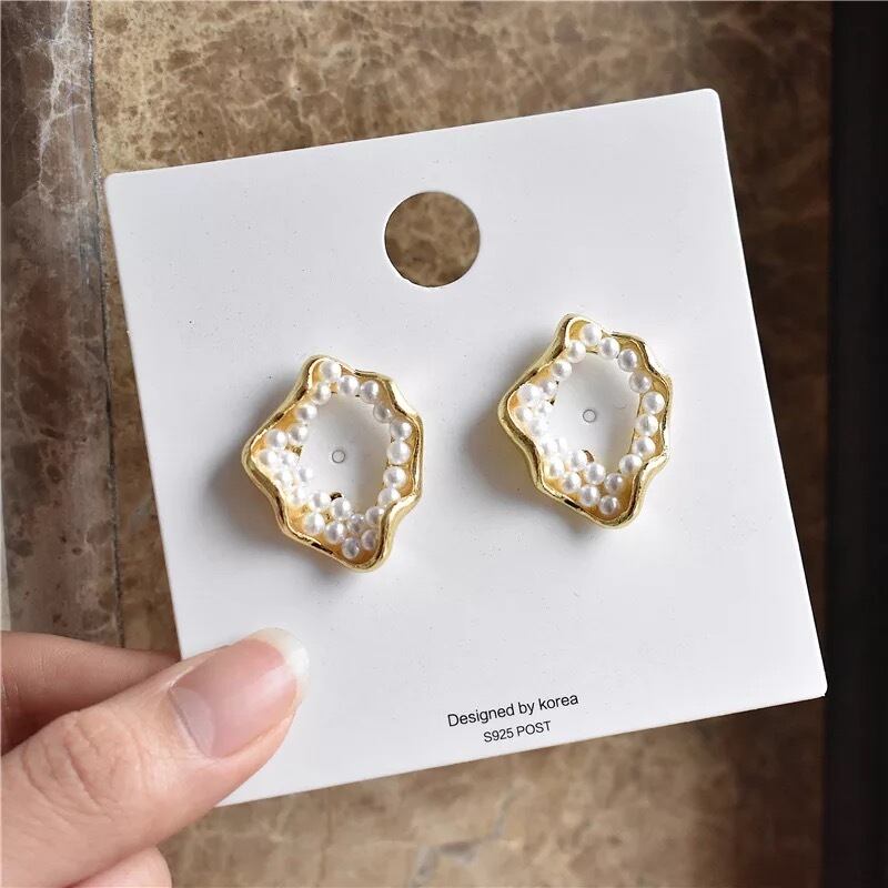 送料無料【予約商品】 (01073) ゴールド 変形 パール 結婚式 プレ花嫁 ピアス お洒落