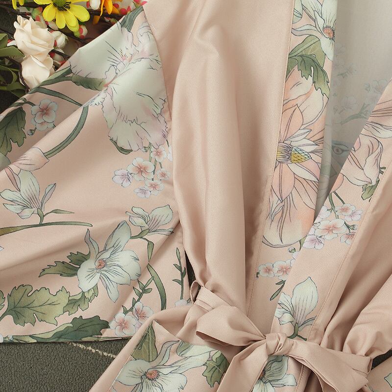 ルームウェア パジャマ ガウン ネグリジェ 膝下 ミモレ ミモレ丈 ミディアム丈 袖あり 長袖 ボリューム袖 襟なし かわいい 大人可愛い きれいめ 大人 上品 おしゃれ お洒落 アジアン エスニック 大人可愛い 大人女子 こなれ感 ルーズ モダン 存在感 とろみ感 柄 花柄 ルームウェア パジャマ ガウン ネグリジェ 膝下 ミモレ ミモレ丈