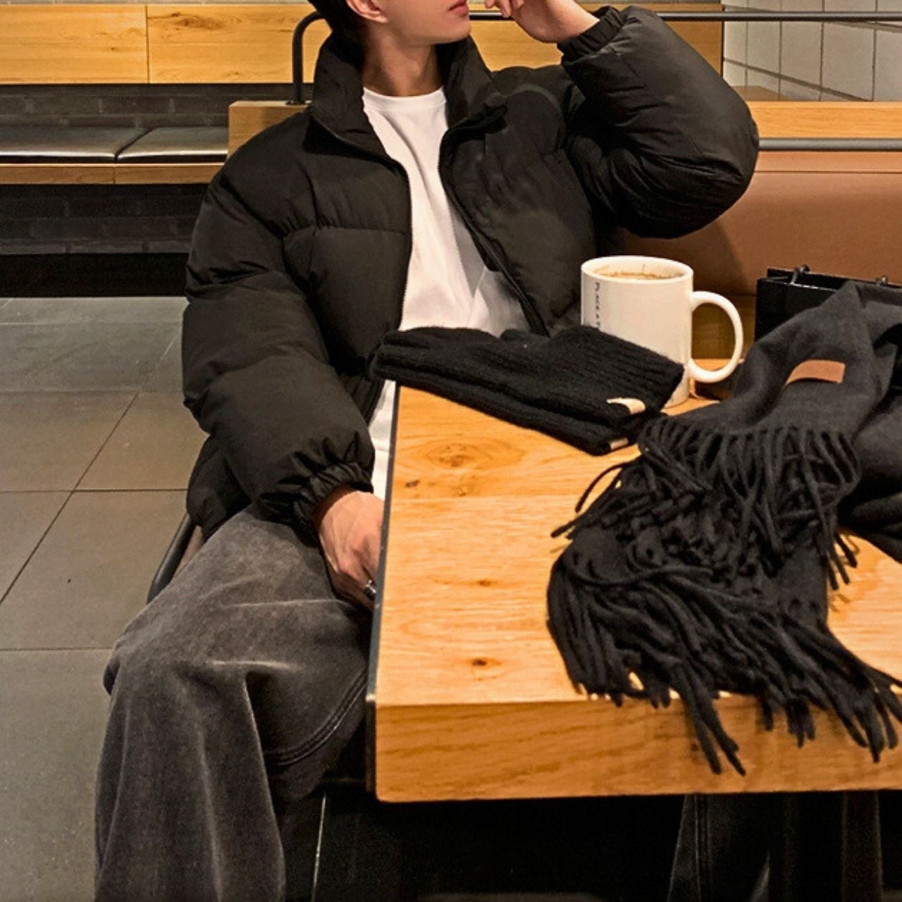 シンプルスタンドカラーパッドブルゾン　1010