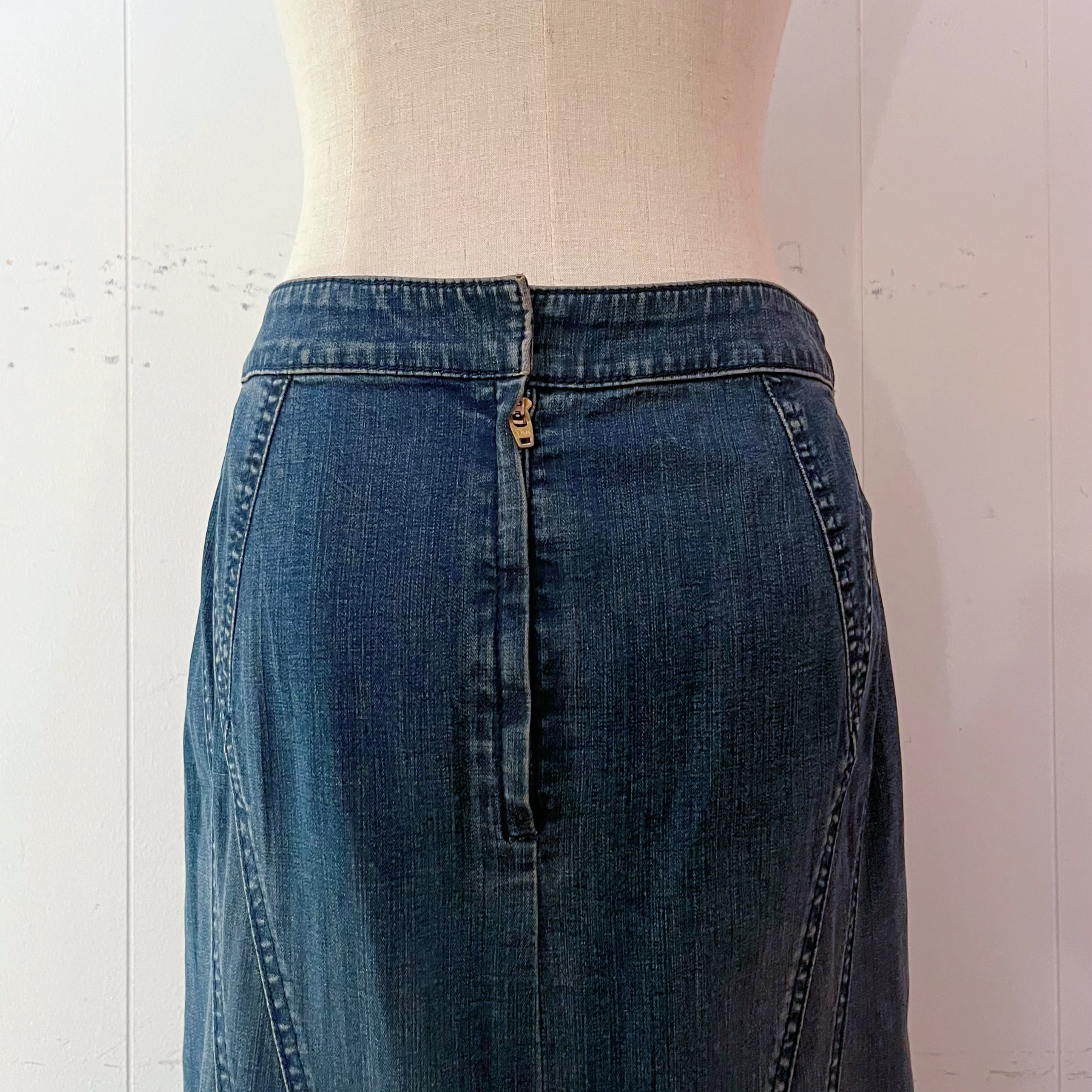 back button slit denim skirt