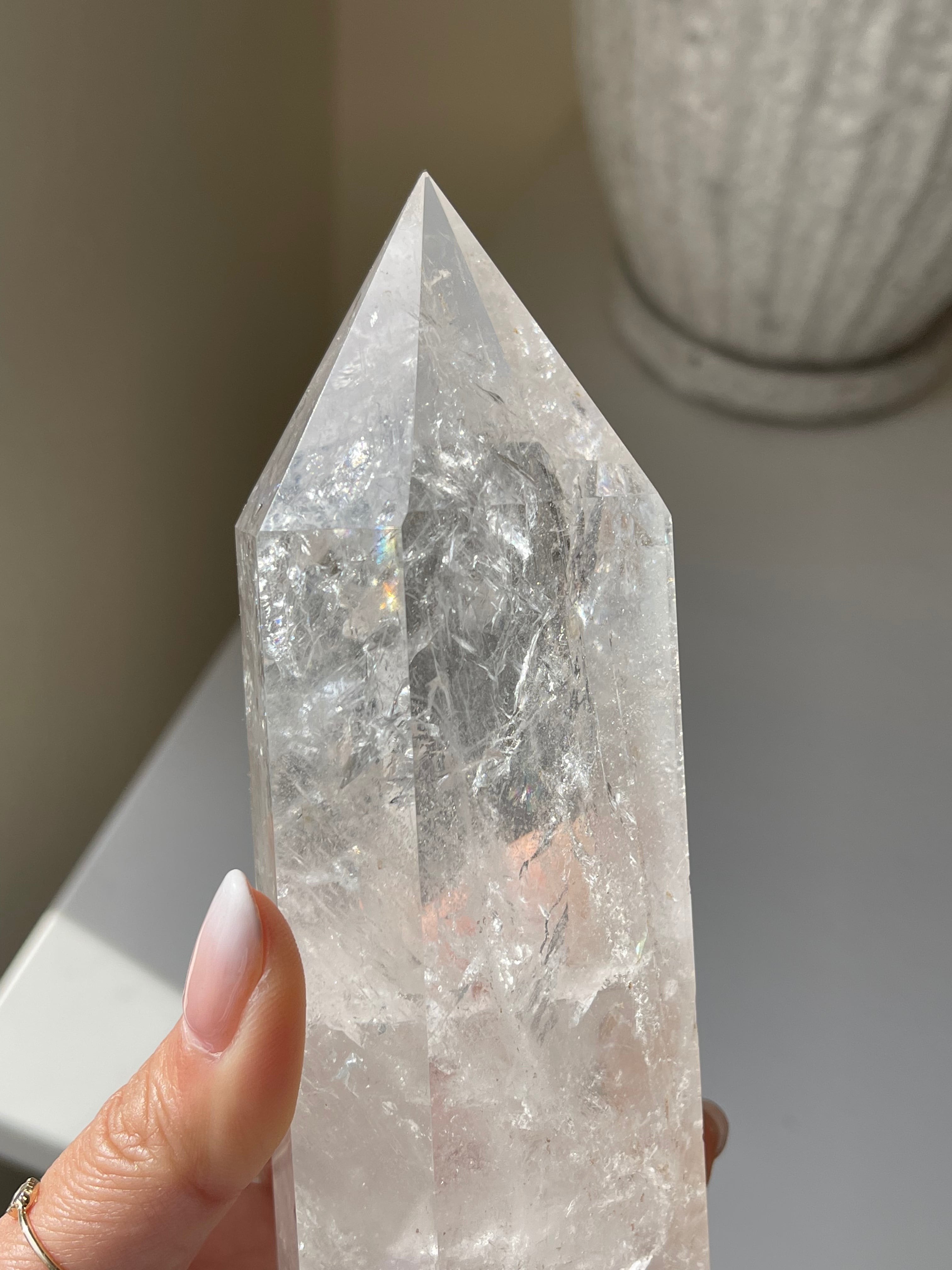 ブラジル産　レインボー水晶タワー　No.01