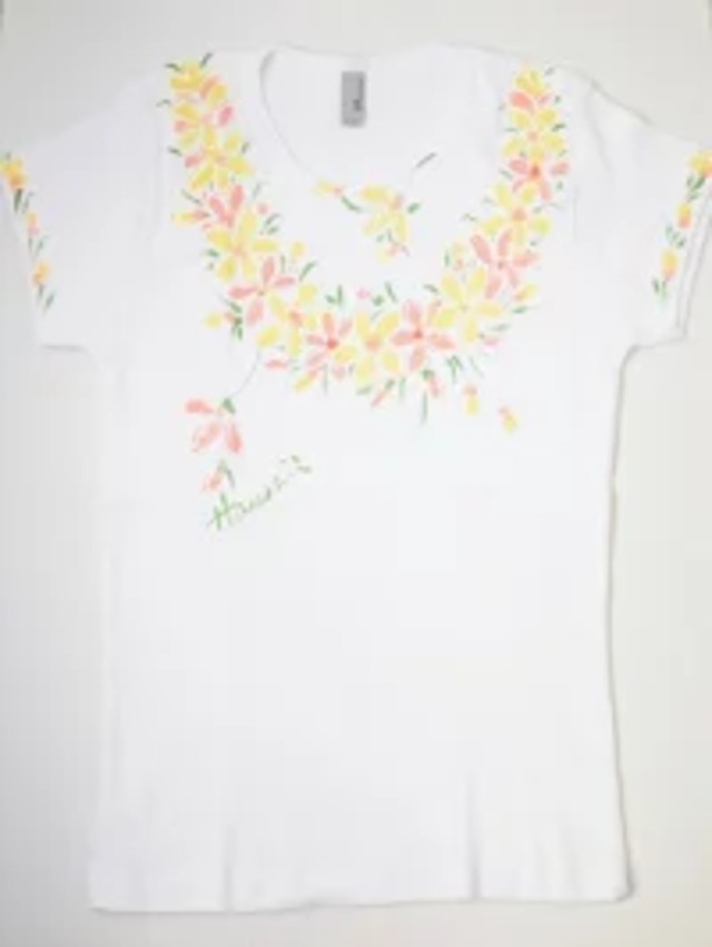 ハワイ Hawaii Tシャツ 花柄 T Shirt シンプル かわいい コットン 白 黄色 オレンジ 花 Mサイズ ホワイト イエロー インポート レディースハワイ ハワイアン 南国 海外 海外輸入 シンプル お土産 プレゼント Puahawaii
