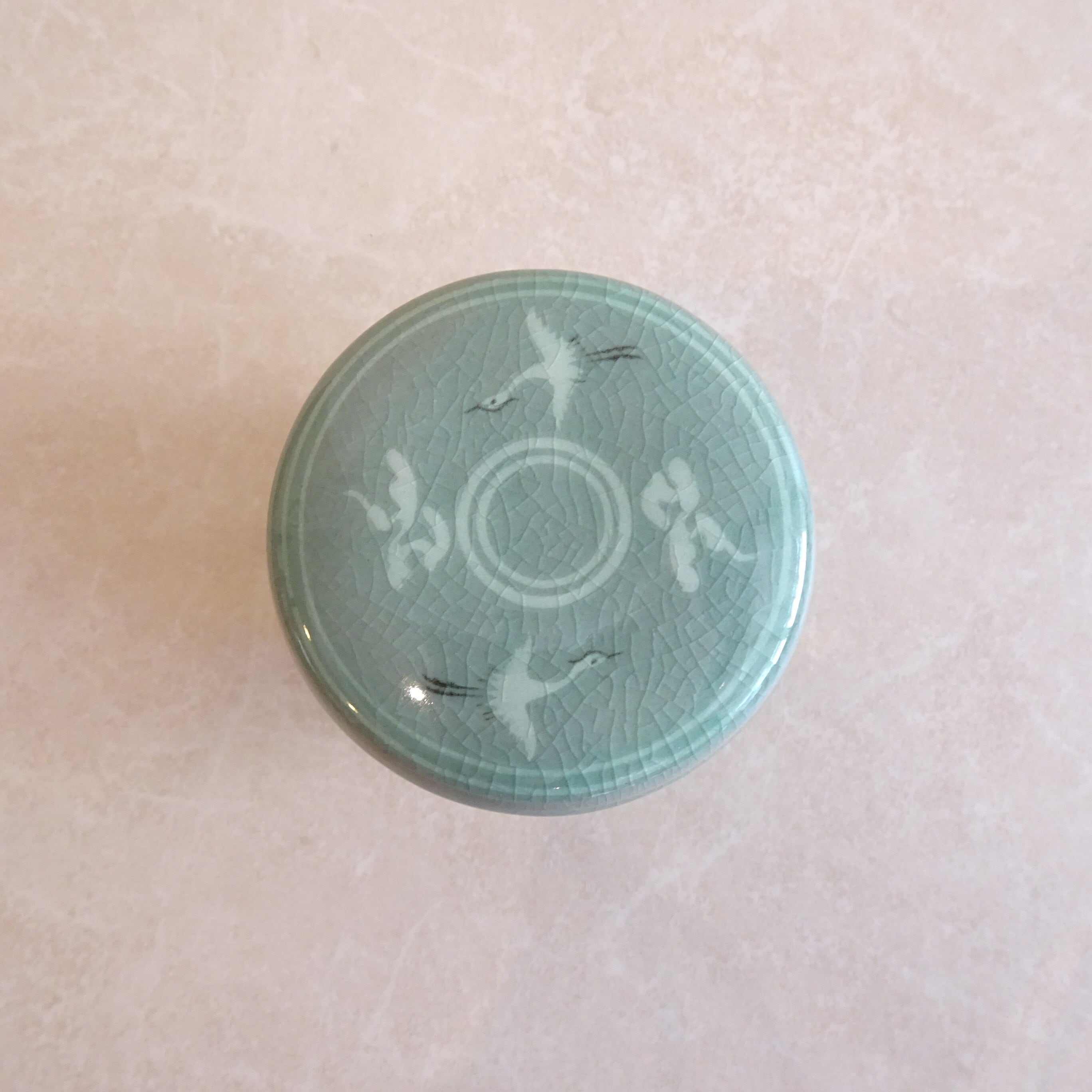 韓国青磁の蓋つき器（金正黙作） | 純喫茶家具の村田商會