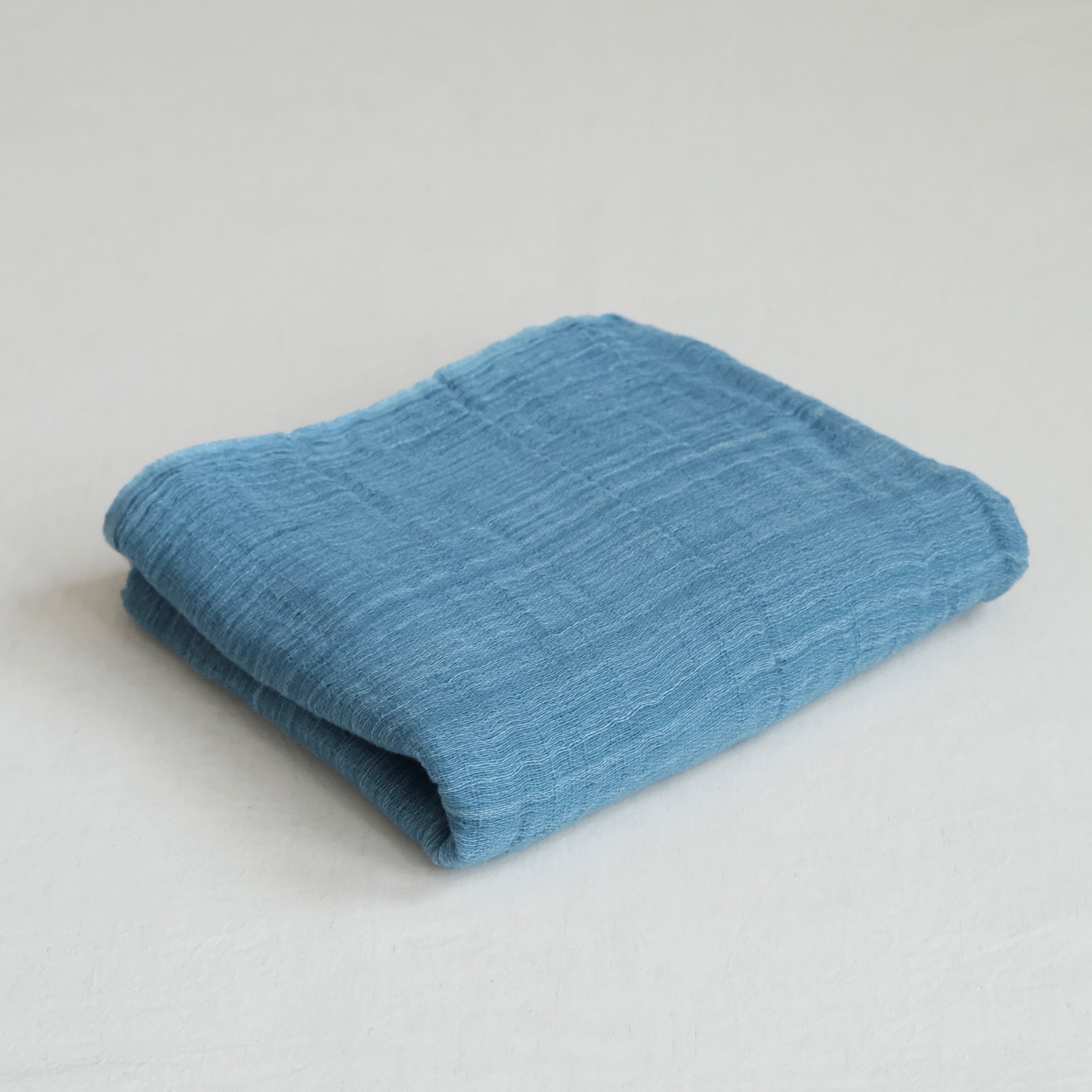 〈 藍染め 〉ふわふわのストール