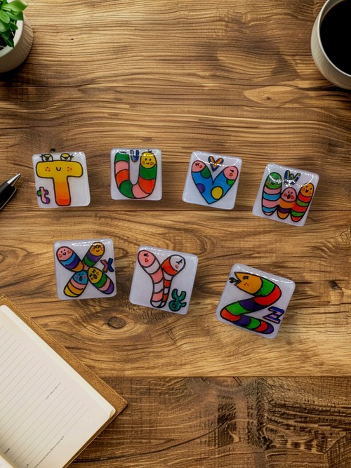 変形型アルファベット★ピンバッジTUVWXYZ変形型アルファベット★ピンバッジTUVWXYZ