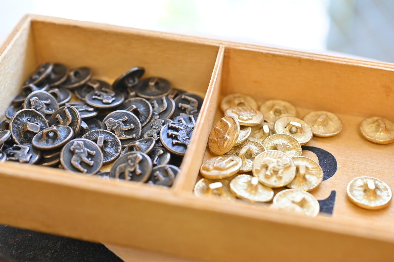 Vintage Mack Truck EUB Necklace | Button Works Store ボタンワークス