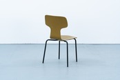 Arne Jacobsen | model.3123 child's T-chair