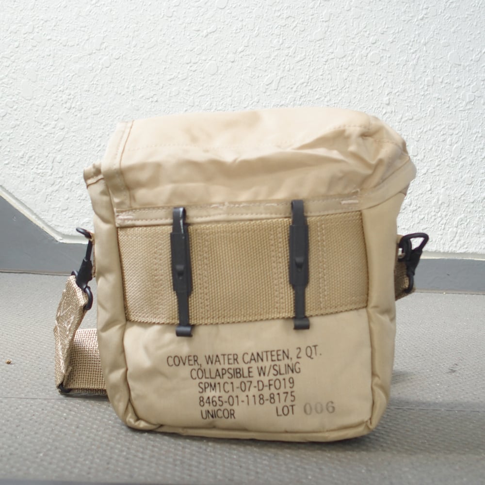 DEAD STOCK】 米軍 2QT ウォーターキャンティーンカバー