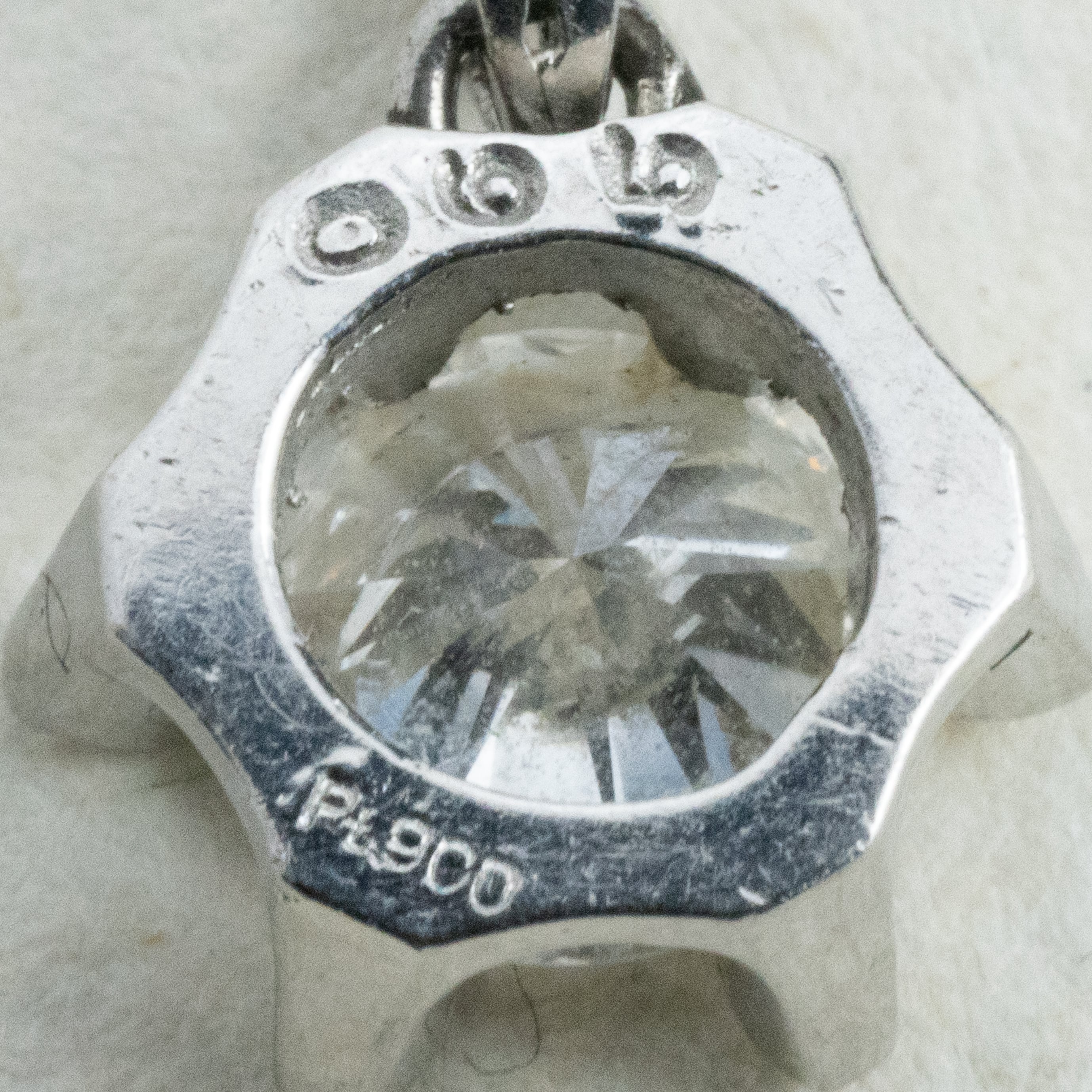 昭和ジュエリー ダイヤモンド ペンダントトップ Pt900 0.65ct