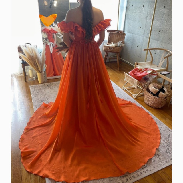 前撮りドレス  オレンジ ウェディングドレス  結婚式  人気上昇  Vネック