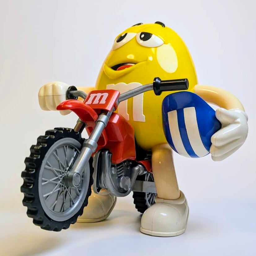 ☆ VINTAGE JUNK ☆【 m&m's  ( エムアンドエムズ ) 】Motorcycle / バイク / ディスペンサー コレクション  / イエロー 〚アメリカン雑貨 アメトイ〛