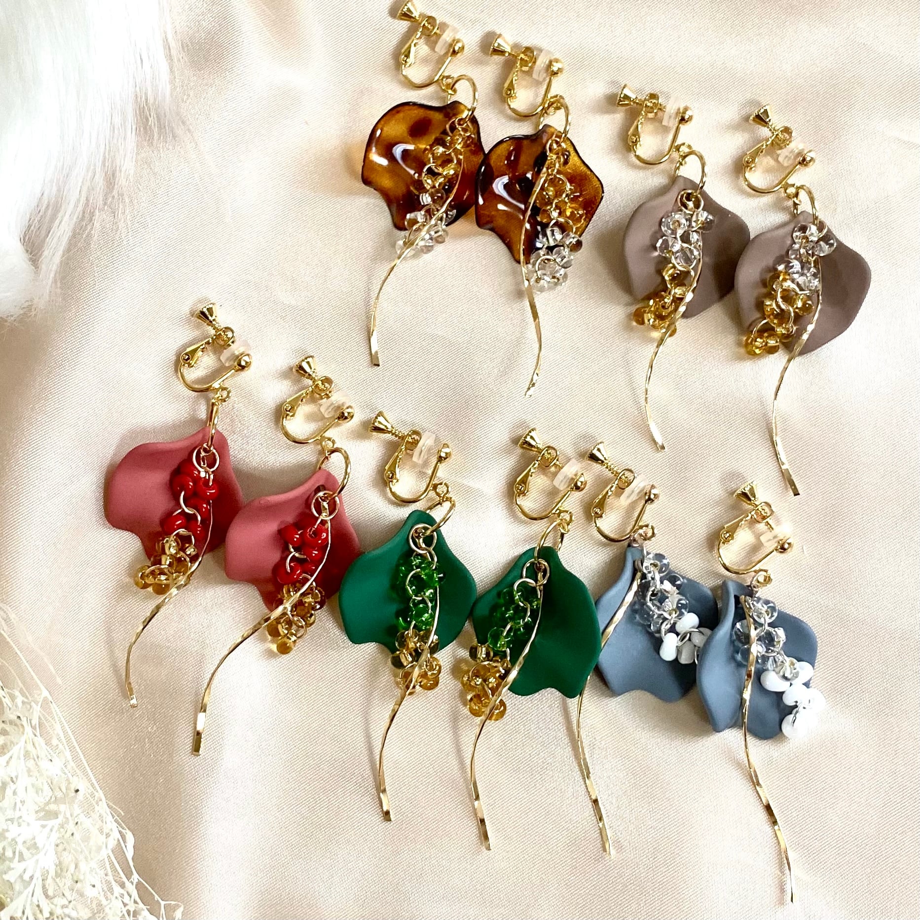 No.129】花びら パープル×イエロー ひとつぶ ピアス/イヤリング 