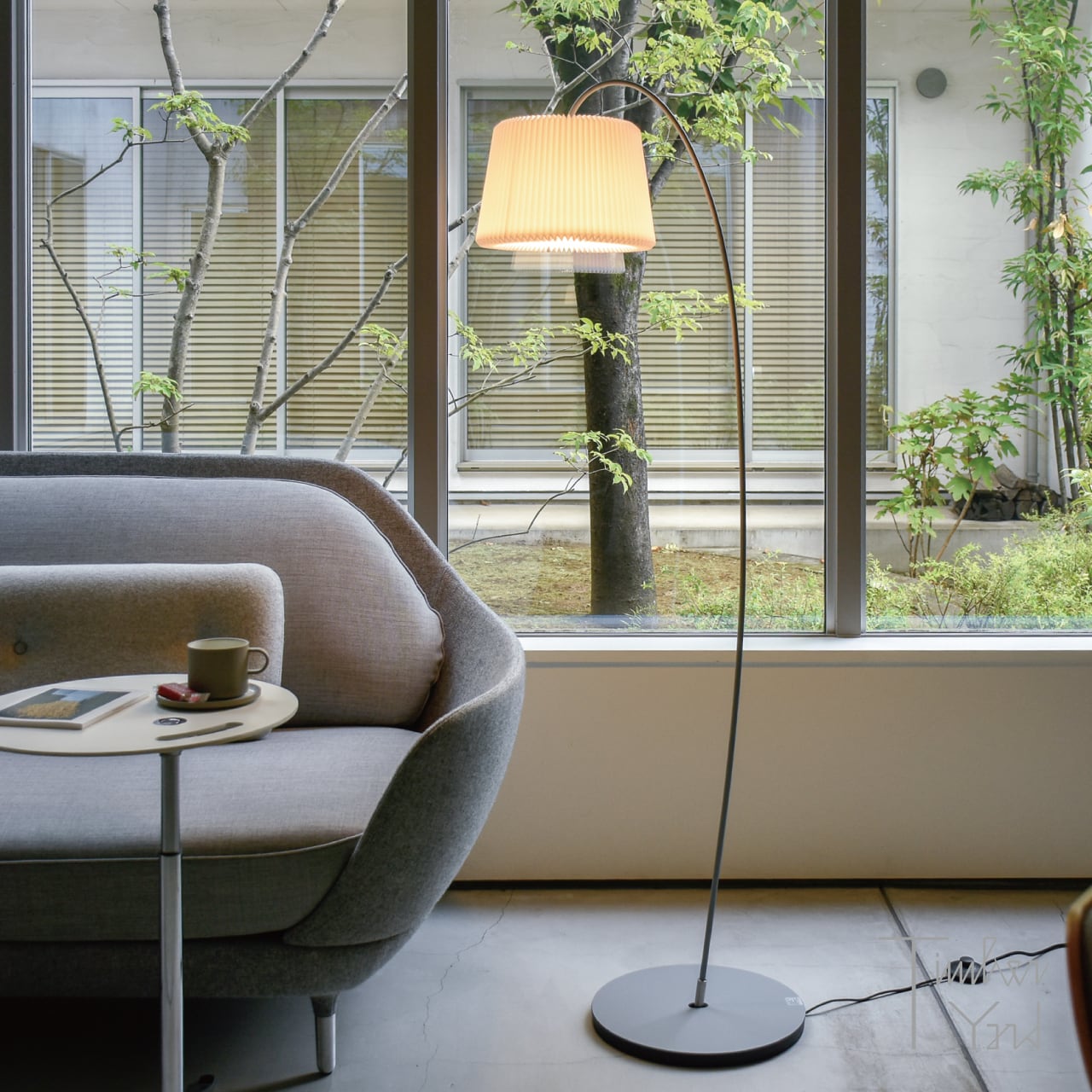 即納可】スノードロップ フロアランプ 日本限定色 グレー / KF320GR