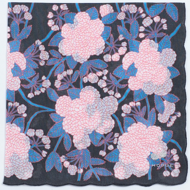 ひびのこづえ ハンカチ Cherry Blossom / チャコール スカラップ仕上げ 刺繍入り 52x52cm 綿100% 日本製 KH21-01