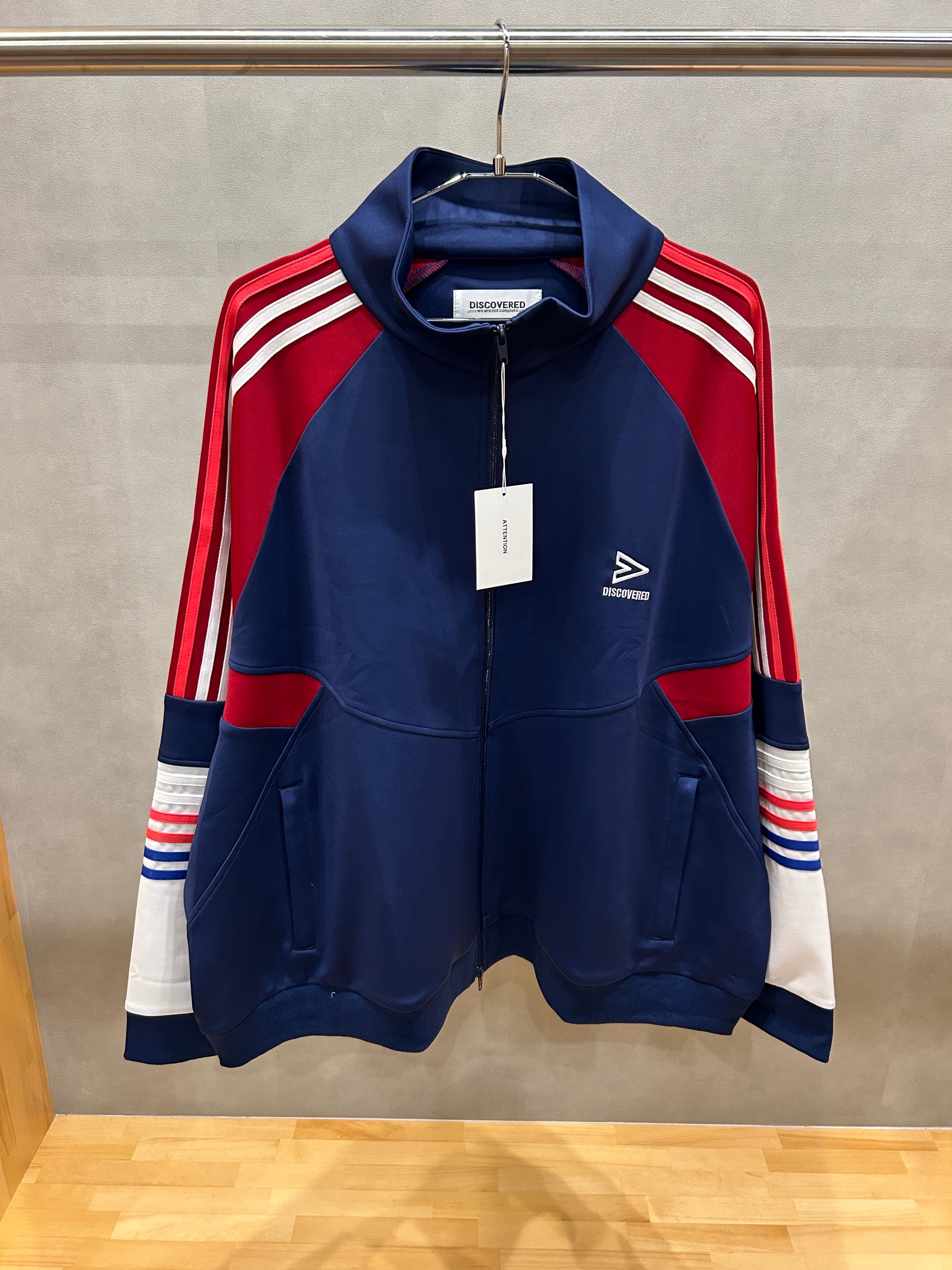 ee892b955434f29fb57599116ecc99