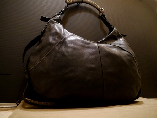 ◆YvesSaintLaurent サンローラン モンバサ レザー バッグ◆