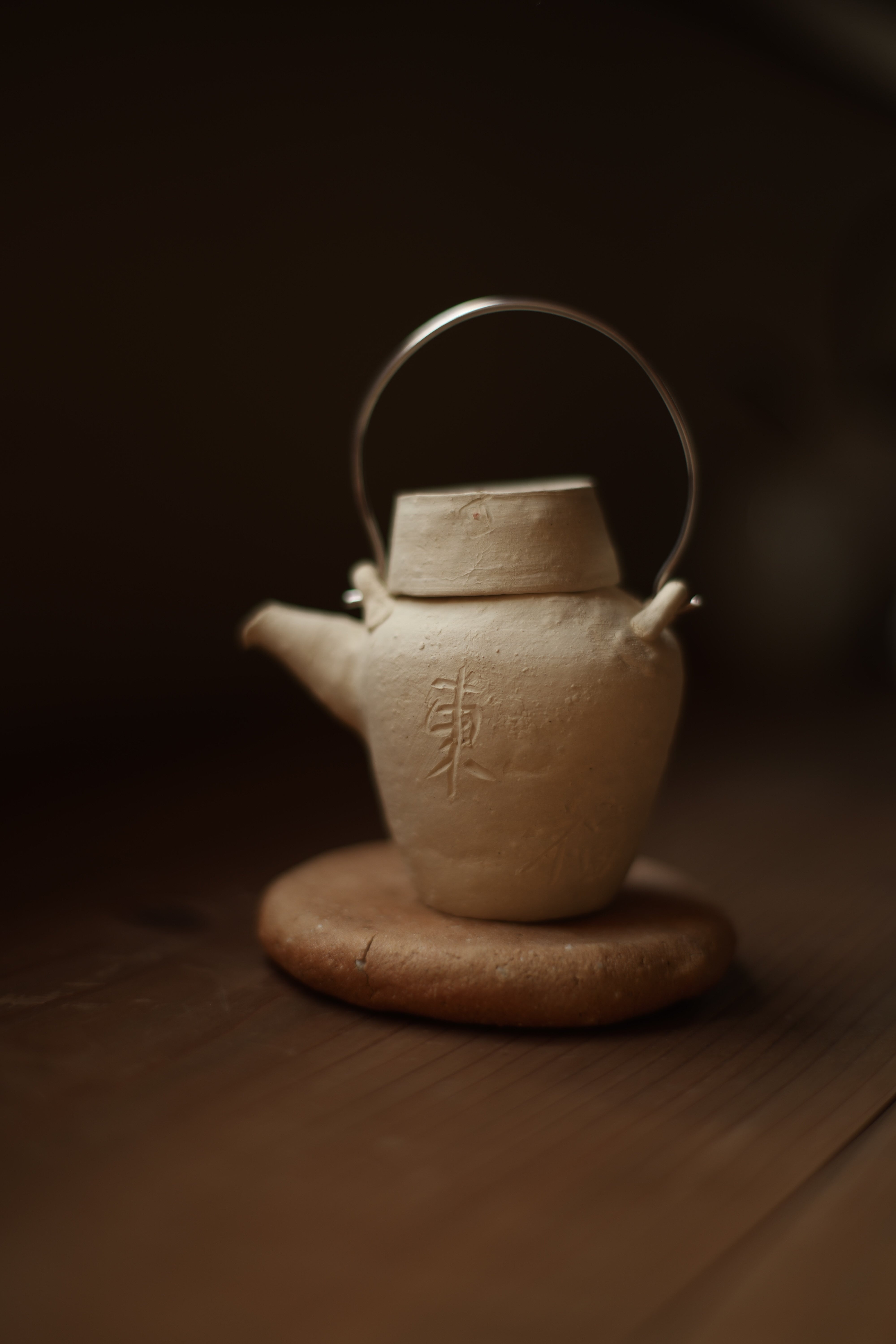 宜興紫砂壺 「六方梨形」・黃竜山老朱泥 | 北白川糕糰店