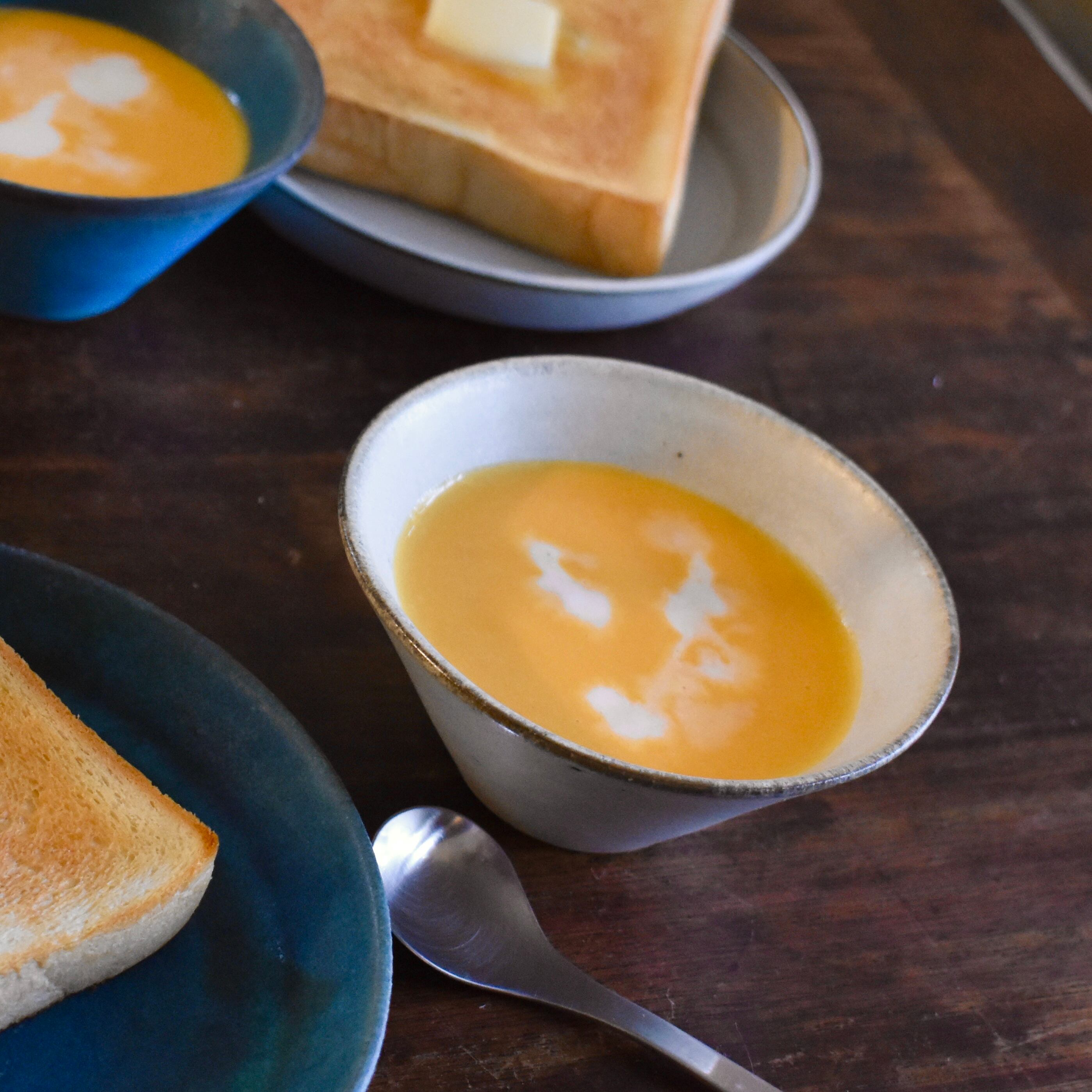 オフホワイト カップ  / レンジ・食洗機可 / 小鉢 和食器 おしゃれ カップ 白 無地 可愛い モダン  食器 ギフト プレゼント 結婚祝い 引越し祝い 直径約11.5×6.5cm 陶器 丹波篠山 日本製