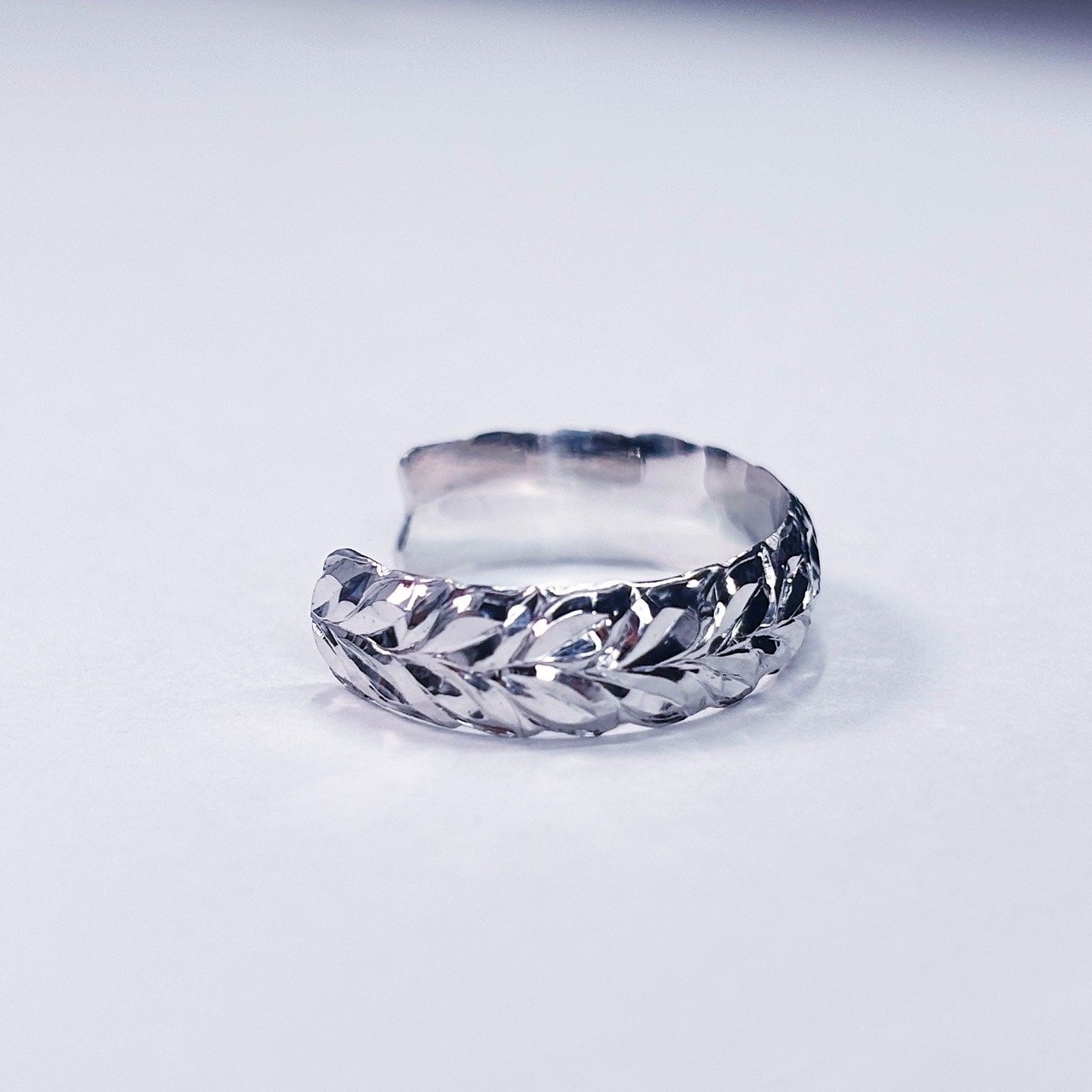 Hawaiian Ring - Maile-